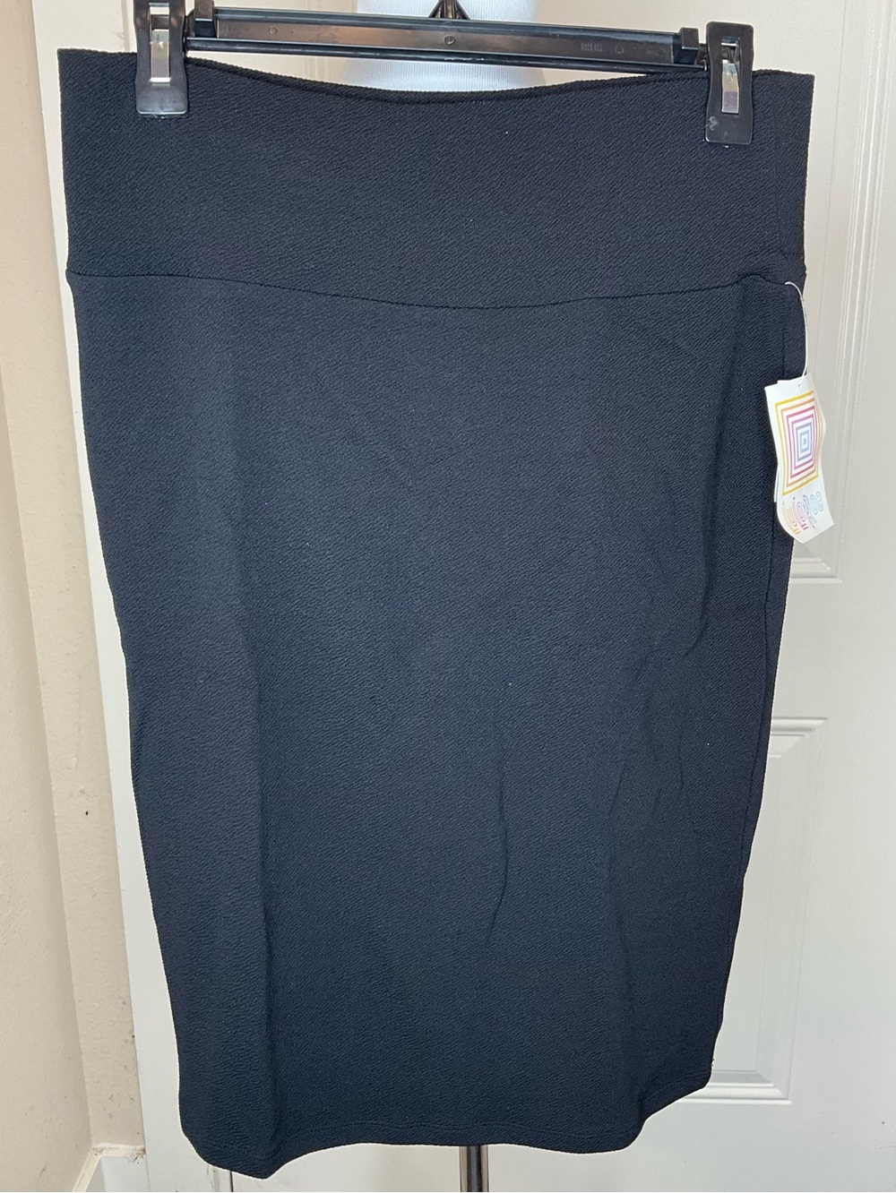 LuLaRoe Cassie Black Pencil Skirt M